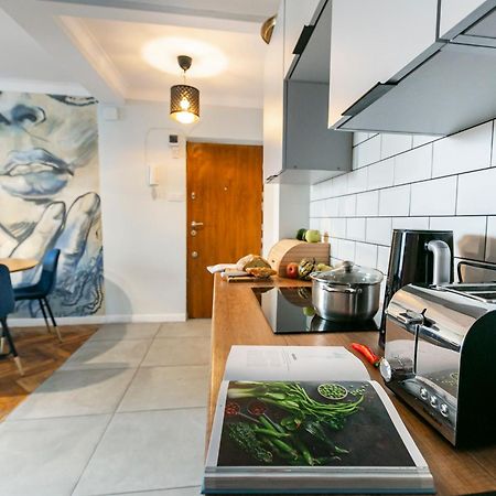 Nowogrodzka 78 - Apartament Dla 4 Osob - 200M Od Szpitala Klinicznego Na Lindleya - 1Km Do Dworca Centralnego - Wifi - Smart Tv 45 Cali Warszawa Eksteriør bilde