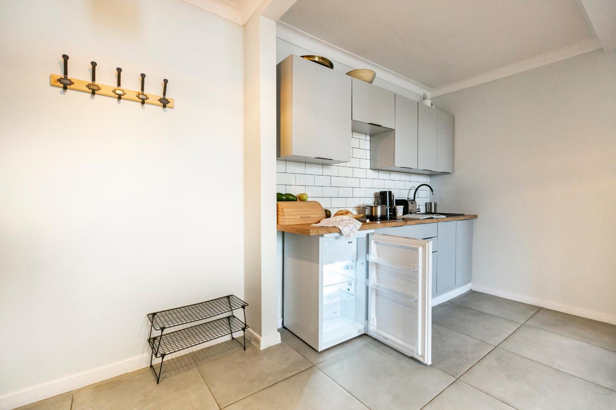 Nowogrodzka 78 - Apartament Dla 4 Osob - 200M Od Szpitala Klinicznego Na Lindleya - 1Km Do Dworca Centralnego - Wifi - Smart Tv 45 Cali Warszawa Eksteriør bilde